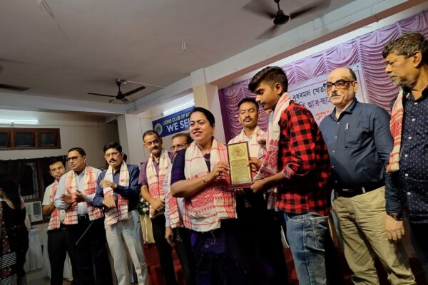 स्व. बुधरमल खेतावत की स्मृति में मेधावी विद्यार्थियों का सम्मान