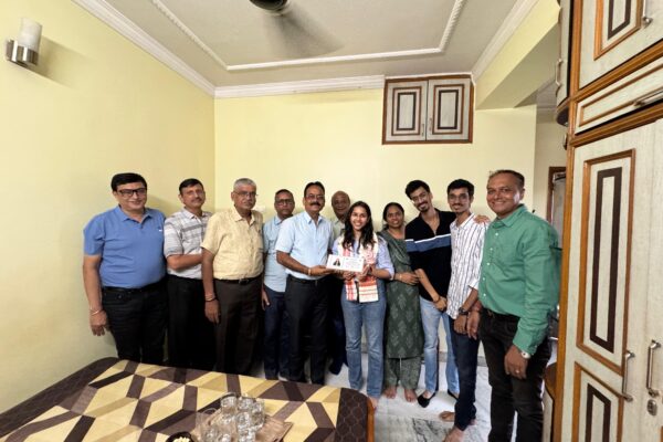 सीए फाइनल में ऑल इंडिया रैंक-2 प्राप्त करने वाली निष्ठा बोथरा का मारवाड़ी सम्मेलन, गुवाहाटी शाखा द्वारा सम्मान
