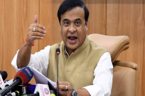 “अडानी के लिए नहीं है यह ज़मीन” – गुवाहाटी एयरपोर्ट के पास भूमि अधिग्रहण पर मुख्यमंत्री की स्पष्टता