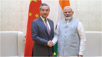 India China Ties: चीनी विदेश मंत्री वांग यी ने पीएम मोदी से की मुलाकात, एससीओ शिखर सम्मेलन का दिया न्योता