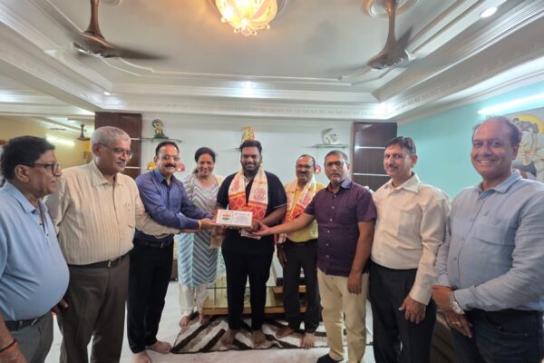 मारवाड़ी सम्मेलन, गुवाहाटी शाखा द्वारा युवा प्रतिभा मयंक अग्रवाल का सम्मान